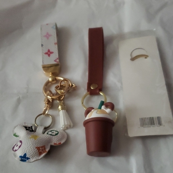 Keychains 3 Get All Multiples Women's Accessories Set - Red, Gold, Brown NWOT - Picture 2 of 2